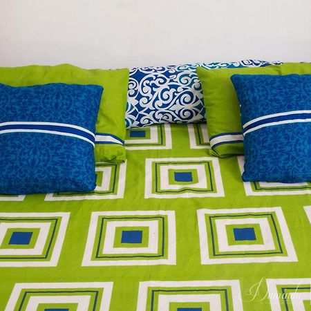 Cheeky Monkey Surf Camp Hotel เวลิกามา ภายนอก รูปภาพ