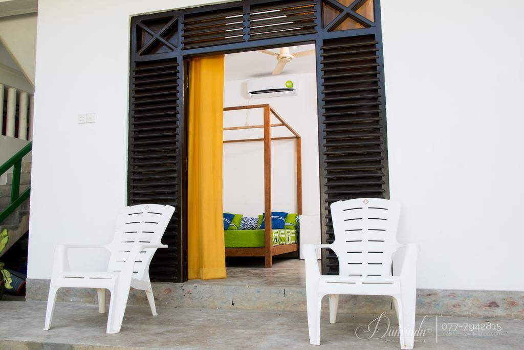 Cheeky Monkey Surf Camp Hotel เวลิกามา ภายนอก รูปภาพ